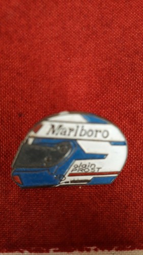 Pin casque alain -  pin's ,