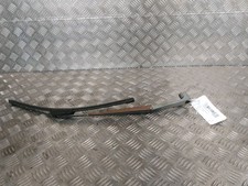 ESSUIE GLACE AVANT DROIT/DROIT PAJERO HARDTOP (V1/2/3/4) 1996 MB683945