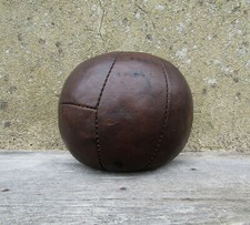 ancien ballon en cuir medicine ball médecine kiné sport vintage