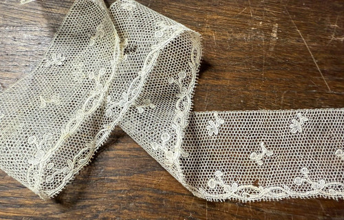 Dentelle ancienne col - dentelle,