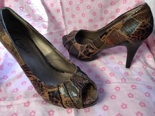 Candies Size 8 M Brown Design 