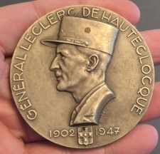 Très Rare Médaille en Argent