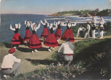 64 Pays basque Une danse basque 6689