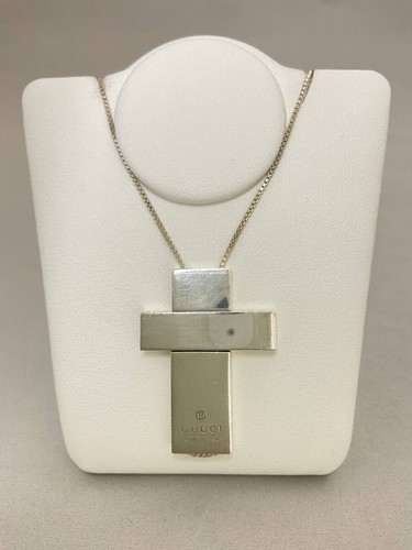 Authentique collier pendentif