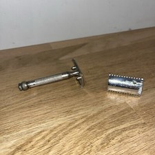 Ancien Rasoir Gillette De Voyage Made In USA En Métal