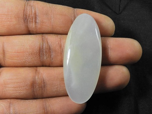 44cts cabochon ovale en - 44cts.,
