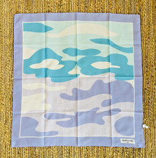 Carré de soie Daniel Hechter