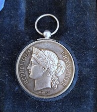 République Française Barre MÉDAILLE  MINISTÈRE DE LA MARINE ET DES COLONIES 1883