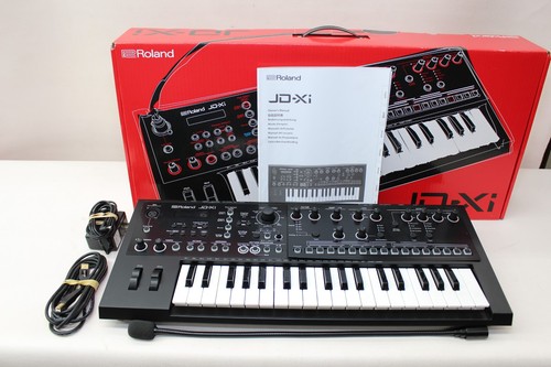 Roland synthesizer w - roland, w/