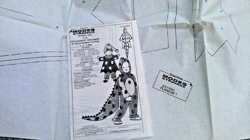 Patron poupée déguisement - patron,