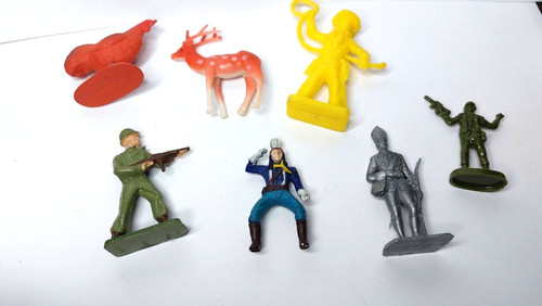 Lot jouet figurines petit - lot,