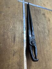 n° 13 OLD TOOL OUTIL ANCIEN, PINCE FORGÉE DE FORGERON XIXe FER FORGE