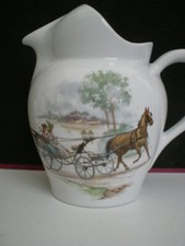 ANCIEN PICHET CERAMIQUE BLANC SIGNE  LONGCHAMP DECOR CALECHE