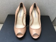 NEW VERA WANG Nude/Pale Pink