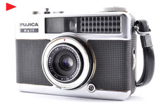 Appareil photo argentique demi