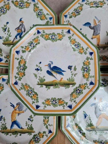 Lot petites assiettes - lot,