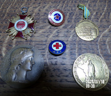 Lot médailles insignes - lot,