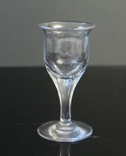ancien verre en cristal de baccarat le creusot