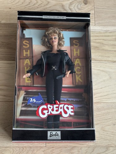 Barbie grease sandy black - barbie,