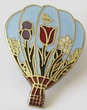 Pin's MONTGOLFIERE FLEURS Air Vol Aérostat Nacelle Vintage TRES RARE