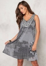 DESIGUAL~ LACROIX - T. 36 -