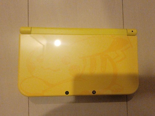 New nintendo 3ds pikachu - nintendo, xl