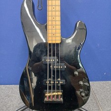 Guitare basse électrique