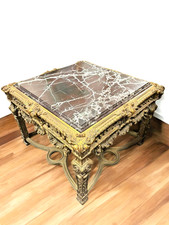 Grande Table Carrée Style