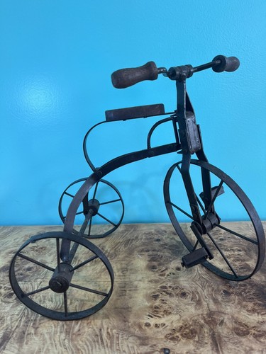 Vintage metal - metal, 10”