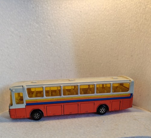 Majorette ancienne made - ancienne,