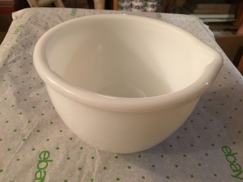 Vintage white mixing bowl - white,