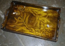 Plateau en bois marqueterie 1900 dans le goût de Majorelle ou Gallé