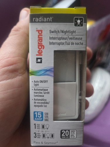 Legrand radiant 15a