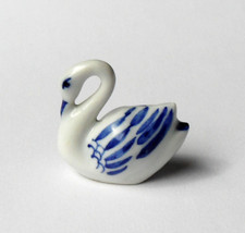 -  Miniature porcelaine  cygne