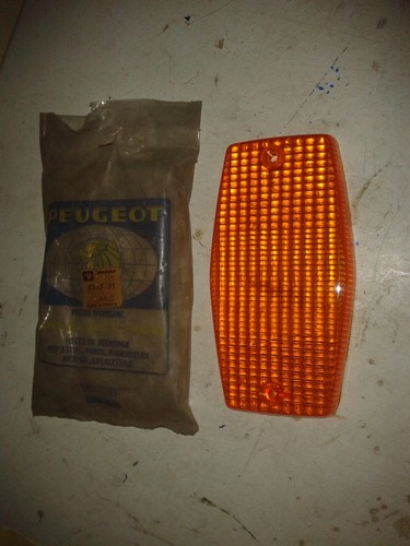 Peugeot 304 cabochon feu - peugeot,