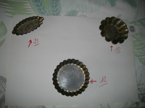 Lot anciens petits moules - anciens,