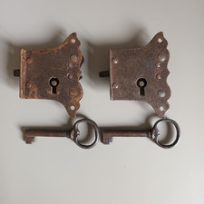anciennes serrures de meuble