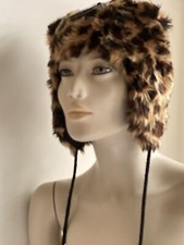 Superbe Bonnet à Oreilles -