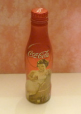 1 Bouteille COCA COLA Bottle Alu Vintage girl 2015 pleine  Corée du Sud