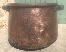 Ancienne   et grande Marmite