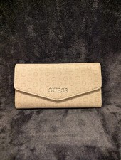 Stylish Guess 15 card slot