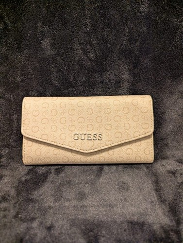 Stylish guess card slot - stylish,