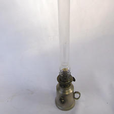ancienne lampe a petrole etain