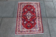 Tapis Oriental En Laine Fait