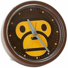 Une horloge analogique bébé