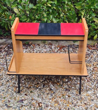 ANCIEN PETIT MEUBLE HI-FI VINTAGE ROUGE ET NOIR