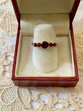 ANCIENNE BAGUE  ARGENT MASSIF ET OR ROSE VERMEIL - GRENATS VÉRITABLES - POINÇON