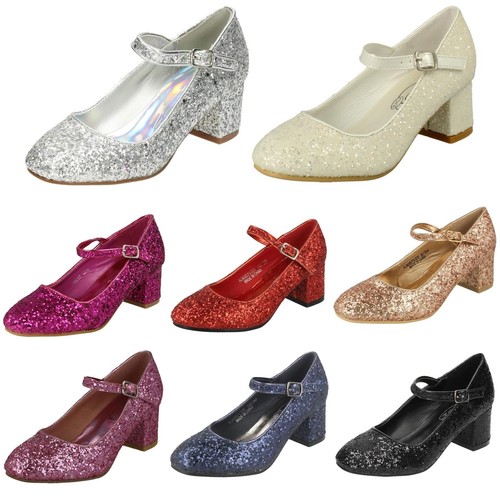 Chaussures talons - À,