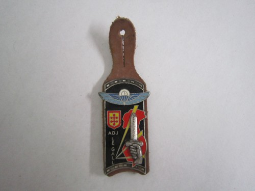Pucelle insine militaire - insine,