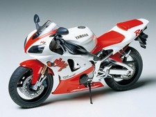 Moto Yamaha YZF-R1 1/12 Tamiya